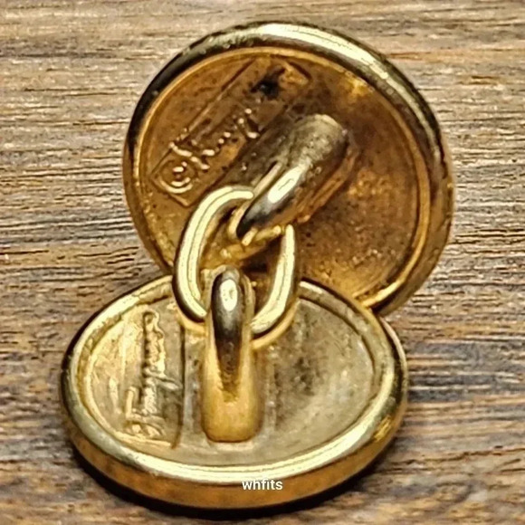 Salvatore Ferragamo Gold Tone Chain Shield Cufflinks - Picture 2 of 4